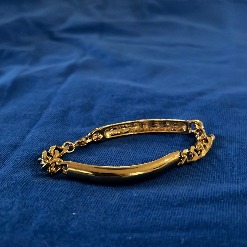 Gold bracelet